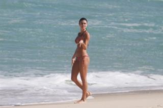 Thaila Ayala feet photo thumbnail