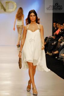 Thaila Ayala feet photo thumbnail