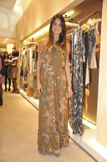 Thaila Ayala feet photo thumbnail