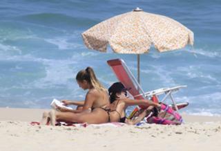 Thaila Ayala feet photo thumbnail