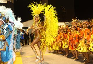 Thaila Ayala feet photo thumbnail