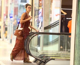 Thaila Ayala feet photo thumbnail