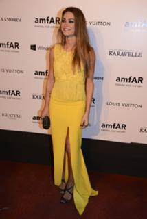 Thaila Ayala feet photo thumbnail