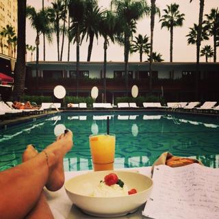 Thaila Ayala feet photo thumbnail