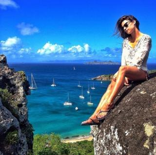 Thaila Ayala feet photo thumbnail