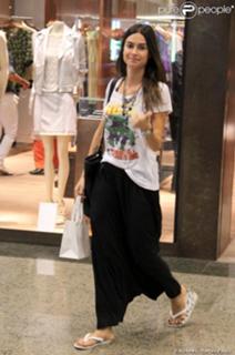 Thaila Ayala feet photo thumbnail