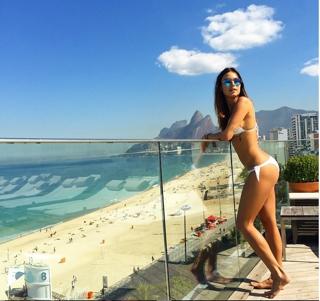 Thaila Ayala feet photo thumbnail