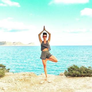 Thaila Ayala feet photo thumbnail