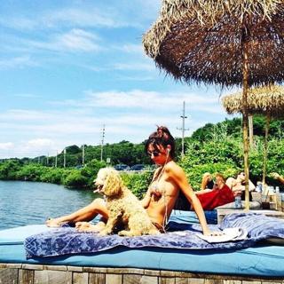 Thaila Ayala feet photo thumbnail