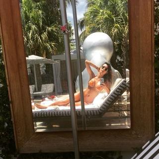 Thaila Ayala feet photo thumbnail