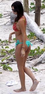 Thaila Ayala feet photo thumbnail