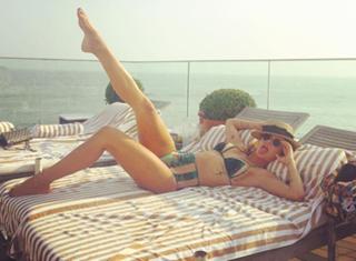 Thaila Ayala feet photo thumbnail