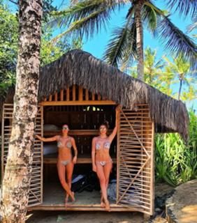 Thaila Ayala feet photo thumbnail