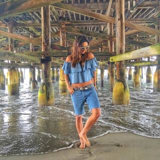 Thaila Ayala feet photo thumbnail