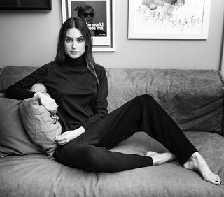 Thaila Ayala feet photo thumbnail