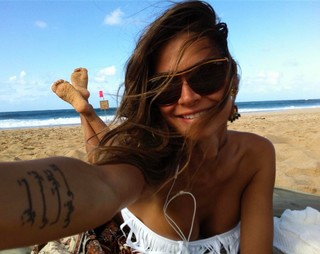 Thaila Ayala feet photo thumbnail