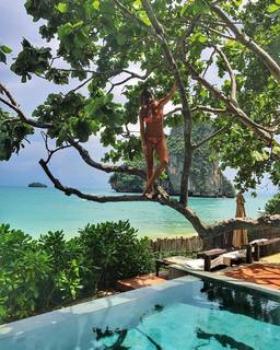 Thaila Ayala feet photo thumbnail