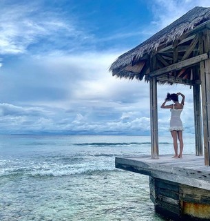 Thaila Ayala feet photo thumbnail