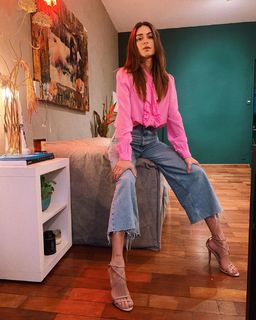 Thaila Ayala feet photo thumbnail