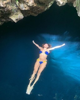 Thaila Ayala feet photo thumbnail