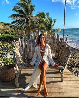 Thaila Ayala feet photo thumbnail