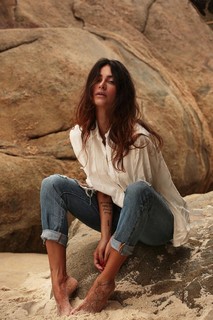 Thaila Ayala feet photo thumbnail