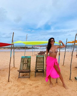 Thaila Ayala feet photo thumbnail