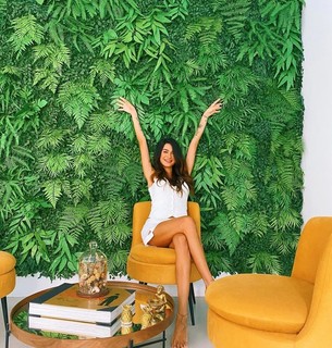 Thaila Ayala feet photo thumbnail