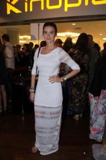 Thaila Ayala feet photo thumbnail