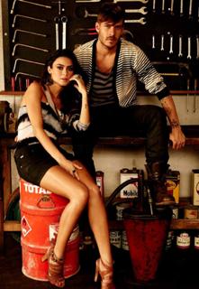 Thaila Ayala feet photo thumbnail