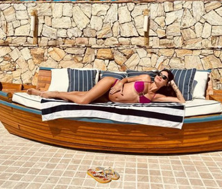 Thaila Ayala feet photo thumbnail