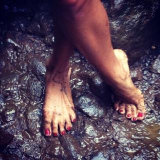 Thaila Ayala feet photo thumbnail
