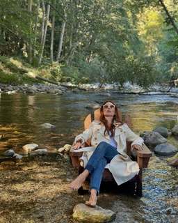 Thaila Ayala feet photo thumbnail