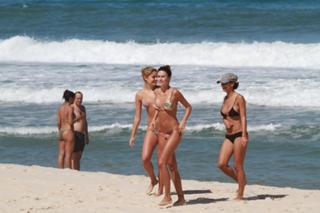 Thaila Ayala feet photo thumbnail