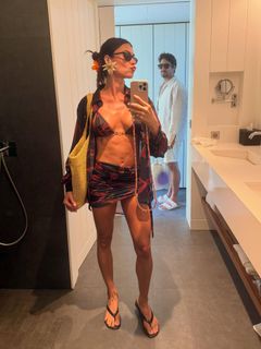 Thaila Ayala feet photo 9
