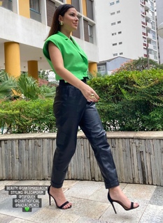 Thais Melchior feet photo 10
