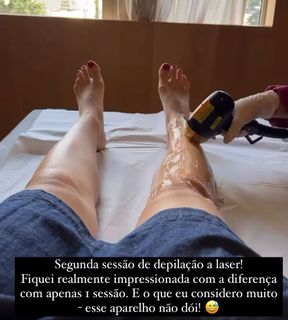 Thais Melchior feet photo 2