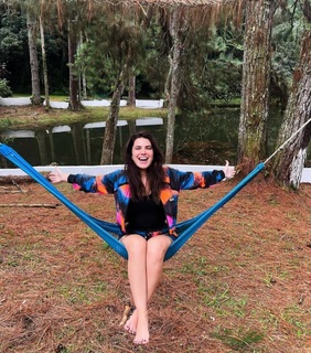 Thais Melchior feet photo 5