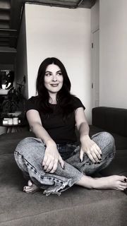 Thais Melchior feet photo 3