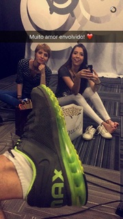 Thalita Meneghim feet photo 14