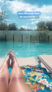 Thalita Meneghim feet photo 2