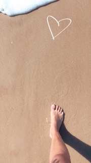 Thalita Meneghim feet photo 1