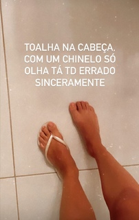 Thalita Meneghim feet photo 3