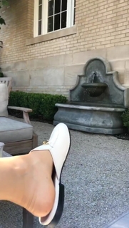Thalía feet photo thumbnail