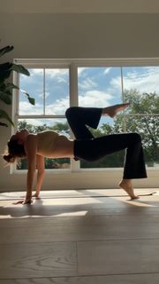 Thalía feet photo 11
