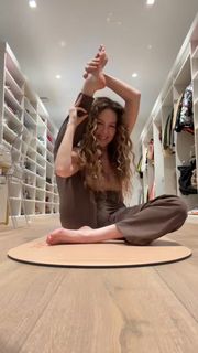 Thalía feet photo 14