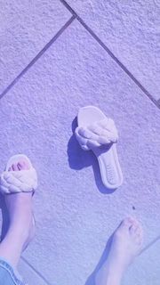 Thalía feet photo 9