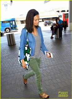 Thandiwe Newton feet photo thumbnail