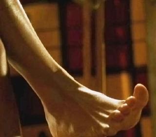 Thandiwe Newton feet photo thumbnail