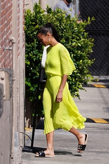 Thandiwe Newton feet photo thumbnail